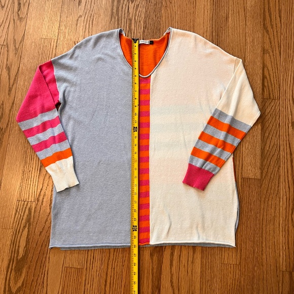 Colorful Women's Sweater - Picture 6 of 8